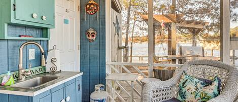 House (1 Bedroom) | Interior