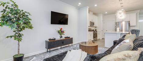 Apartment (3 Bedrooms) | Front of property