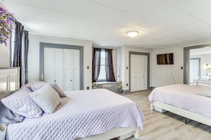 House (4 Bedrooms) | Interior - 5 Mi to The Wilds: Spacious Family Hub, Game Room! (Cumberland)