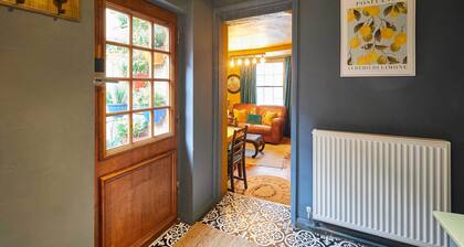 Host & Stay | The Little Townhouse