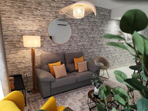 Living area - NEW QUIET & COSY HISTORIC CENTER (Málaga)