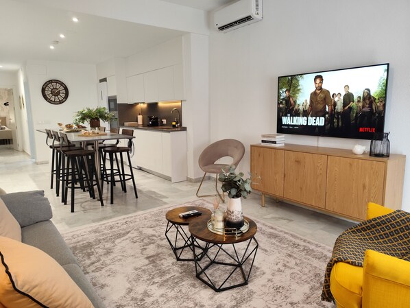 Living area - NEW QUIET & COSY HISTORIC CENTER (Málaga)