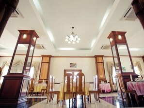 Reception - Saylomyen Hotel (Pakse)