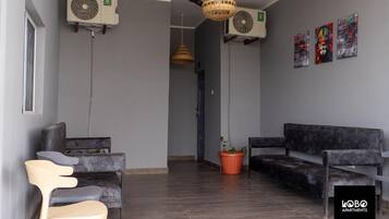 Studio, City View | Living area