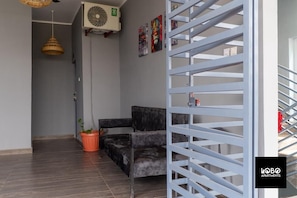 스튜디오, 시내 전망 | 거실 공간