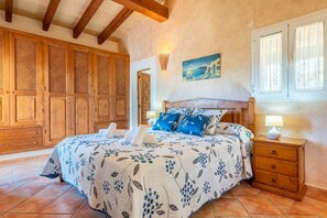 مكواة/لوح كي وواي فا ي وملاءات أسرّة