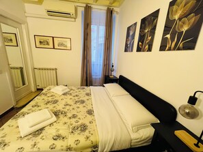 1 bedroom, iron/ironing board, WiFi, bed sheets - TRASTEVERE ROME'S HEART CHARMIG APPARTMENT 88 (Roma)