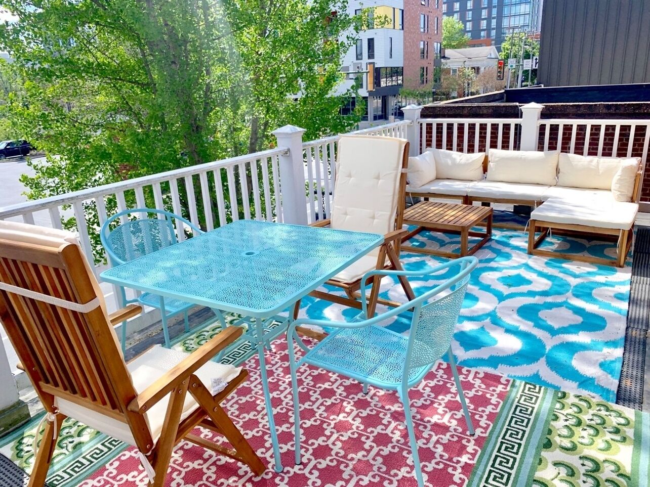 تناول الطعام بالخارج