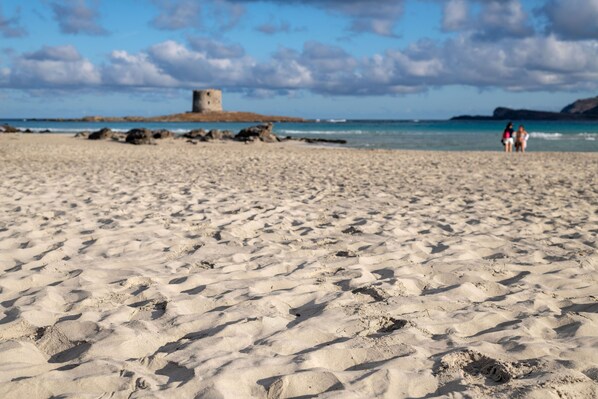 Beach - Charming Sea Villas Villa Sleeps 6IN Shared Pool (Stintino)