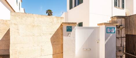 Enceinte de lâhĂ©bergement