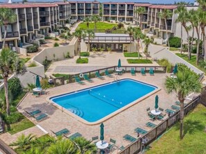 Outdoor pool - Dove's Island Nest - Cozy Condo, Pool, Near Beach, Tennis Courts, Ocean Views (St. Augustine)