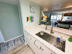 Interior - Dove's Island Nest - Cozy Condo, Pool, Near Beach, Tennis Courts, Ocean Views (St. Augustine)