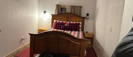 Strykejern/-brett, wi-fi og sengetøy