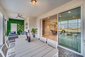 Villa, Multiple Bedrooms | Dining - Sunset On The Hill Huge 10 Bedroom Private Pool! 10 Villa (Davenport)