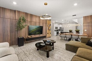 Villa, Mehrere Schlafzimmer | Wohnbereich