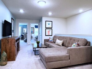 Casa de ciudad, 5 habitaciones | Área de sala de estar