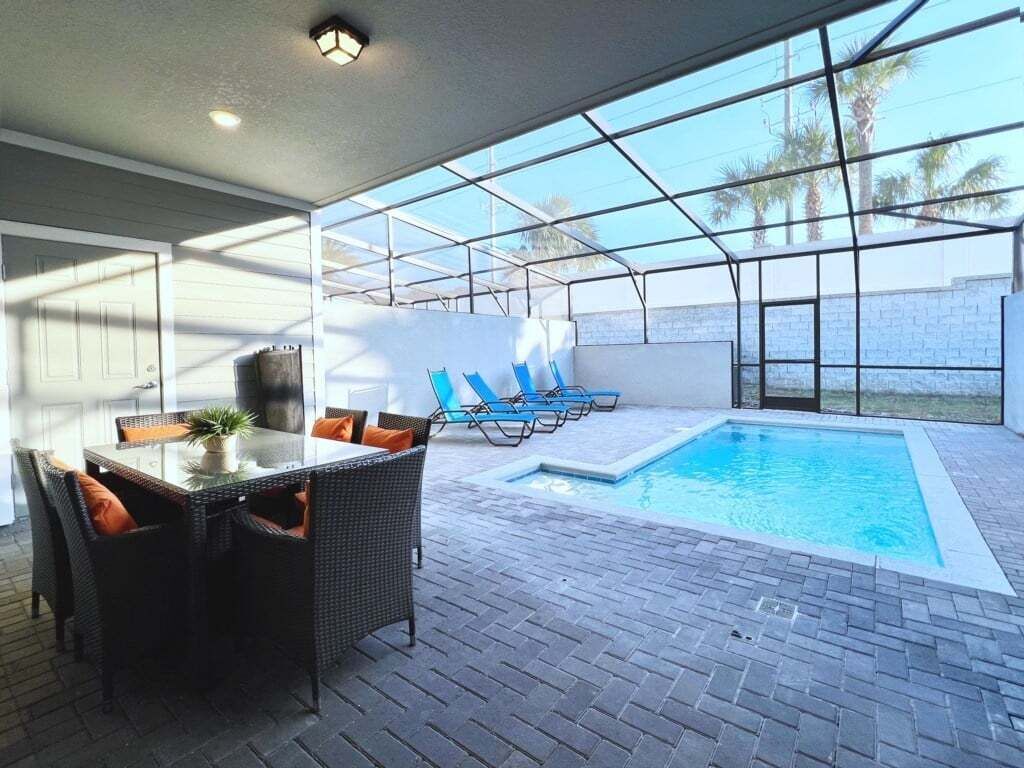 Resortwoning, 5 slaapkamers | Zwembad | Een verwarmd zwembad