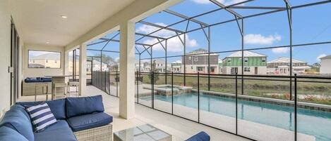 Villa, varias habitaciones | Piscina | Una piscina climatizada