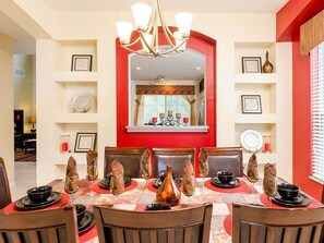 Villa, 6 habitaciones | Restaurantes