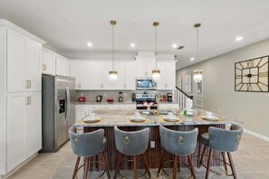 Townhome, 5 Bedrooms | Private kitchen - Beautiful Chic Radiance Home With Pool 5 Bedroom Townhouse (Kissimmee)