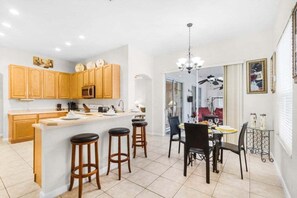 Dining - 4 Bed Pool Home, Pool Table & More 4 Bedroom Villa (Davenport)