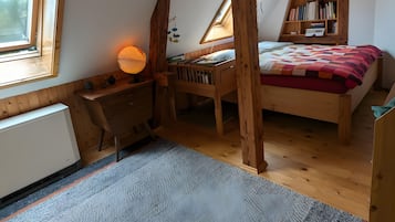 Schreibtisch, WLAN, Bettwäsche