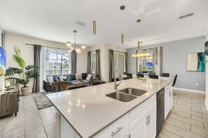 Townhome, 4 Bedrooms | Interior - Retreat & Relax Screened In Pool Home Kid Rooms 4 Bedroom Townhouse (Kissimmee)