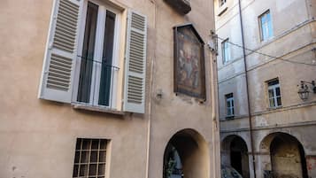 Apartment, 2 Bedrooms, Balcony | Exterior detail