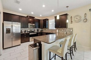 Private kitchen - Exceptional Quality Private Pool Home 6 Bedroom Villa (Davenport)