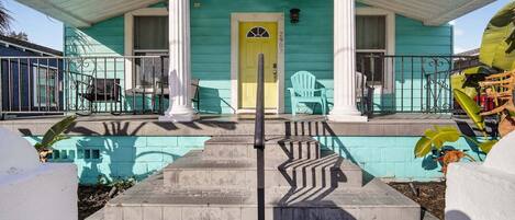 House, 4 Bedrooms | Property grounds