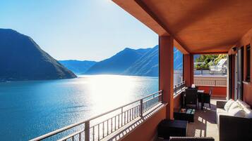 Apartment, Lake View