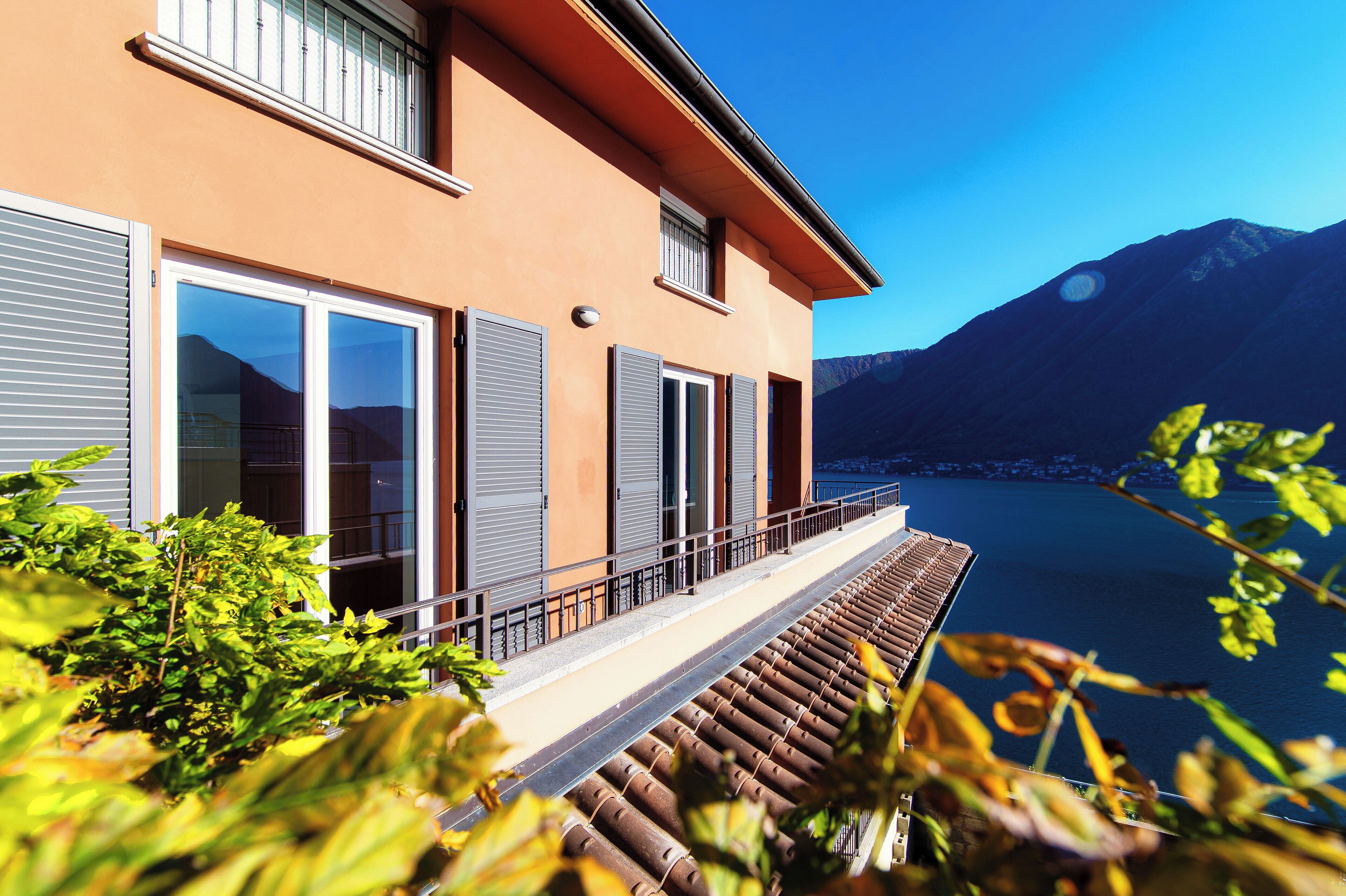 Apartment, Lake View