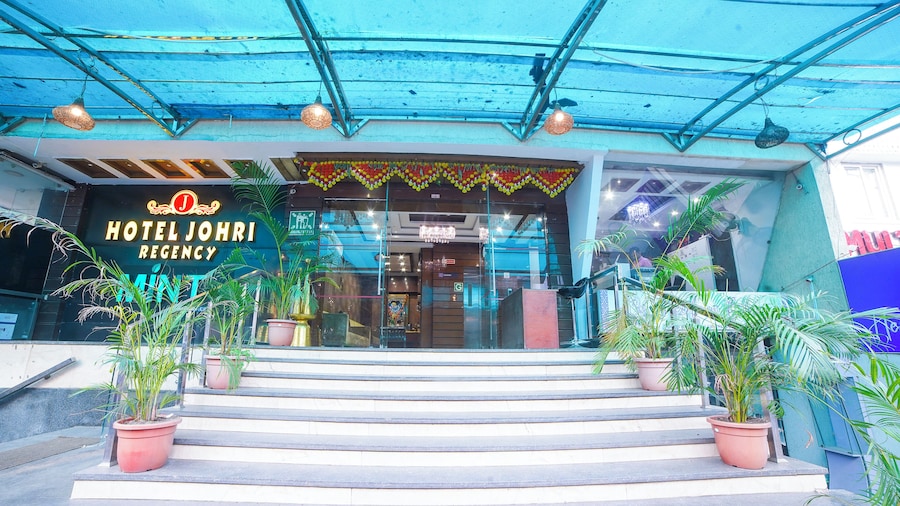 Johri Regency