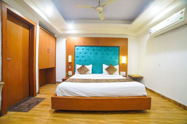 Superior Double Room - Johri Regency (Bhopal)