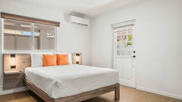 House (4 Bedrooms) | Property amenity