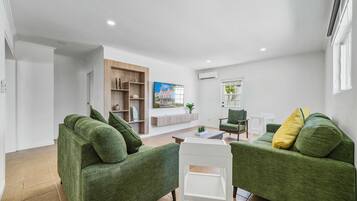 House (4 Bedrooms) | Property amenity