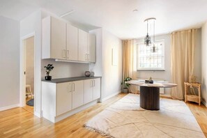 Interior - 100 Sqm Apartment - Stockholms best area Ostermalm (Stockholm)