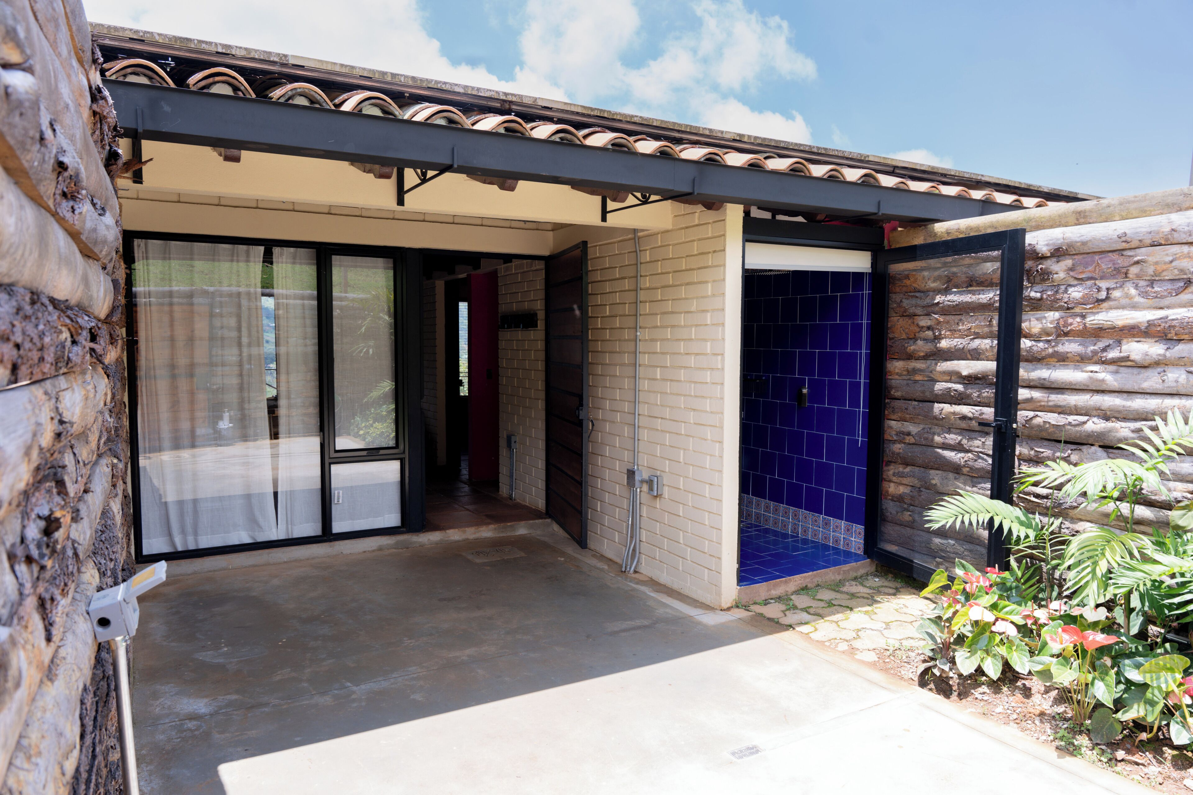 Suite, Balcony, Mountain View | Minibar, free WiFi, bed sheets