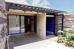 스위트, 발코니, 산 전망 | 미니바, 무료 WiFi, 침대 시트