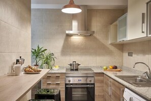 Private kitchen - Great apartment families-Sants (Barcelona)