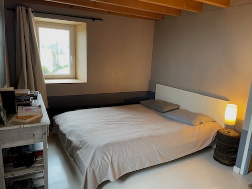 Charming fisherman's cottage, full sea view, 50 m walk to the beach