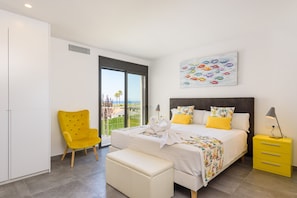 5 bedrooms, in-room safe, iron/ironing board, free WiFi