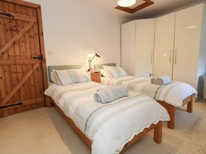 2 bedrooms, individually decorated, individually furnished, free WiFi - Bubbs Cottage (Dorchester)