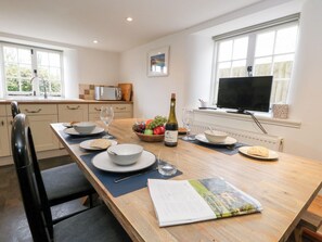 Dining - Bubbs Cottage (Dorchester)