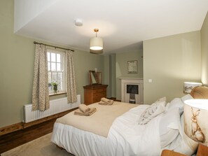 4 bedrooms, individually decorated, individually furnished, free WiFi - Highfields Farm (Church Stretton)