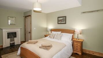 4 dormitorios, decoración individual, mobiliario individual