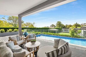 A heated pool - Contemporary Resort Elegance (Mount ELiza)