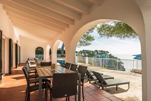 Outdoor dining - Villa Casa Olives by Escape Home (Cala Galdana)