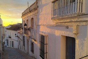 Exterior - Casa Bombón - Andalusian charm in the heart of the city (Medina-Sidonia)