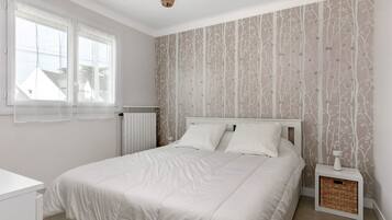 Fer et planche Ă repasser